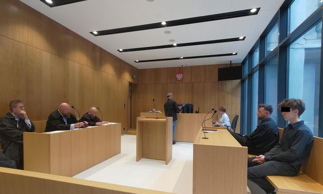 Olaf odpowiada za śmierć Ani. Jego ojciec szokuje przed sądem