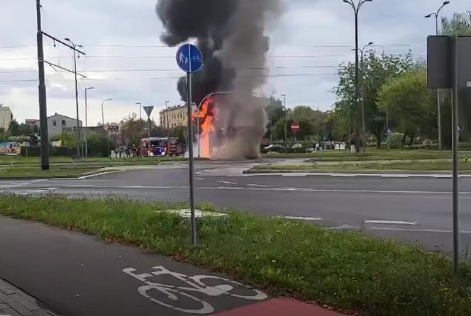 Pożar autobusu w Dąbrowie Górniczej