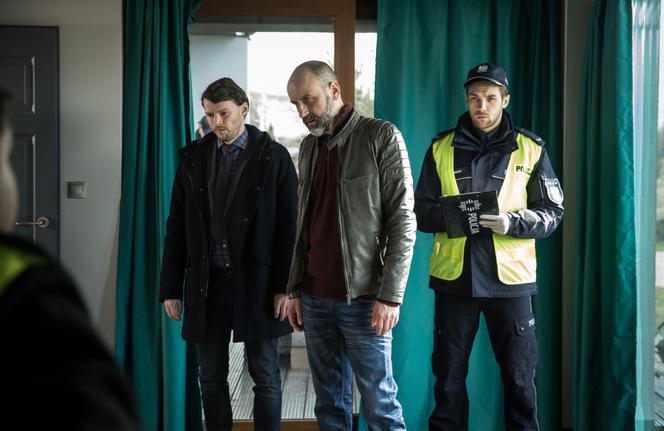 Diagnoza 4 sezon, odc. 10. Oficer CBŚP (Jakub Bohosiewicz),  prokurator (Mateusz Kościukiewicz)