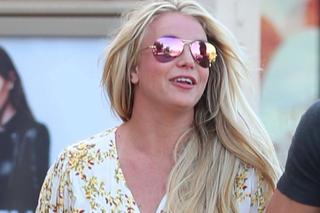 Britney Spears w bikini na nowej okładce płyty Glory! Prosiliście o to