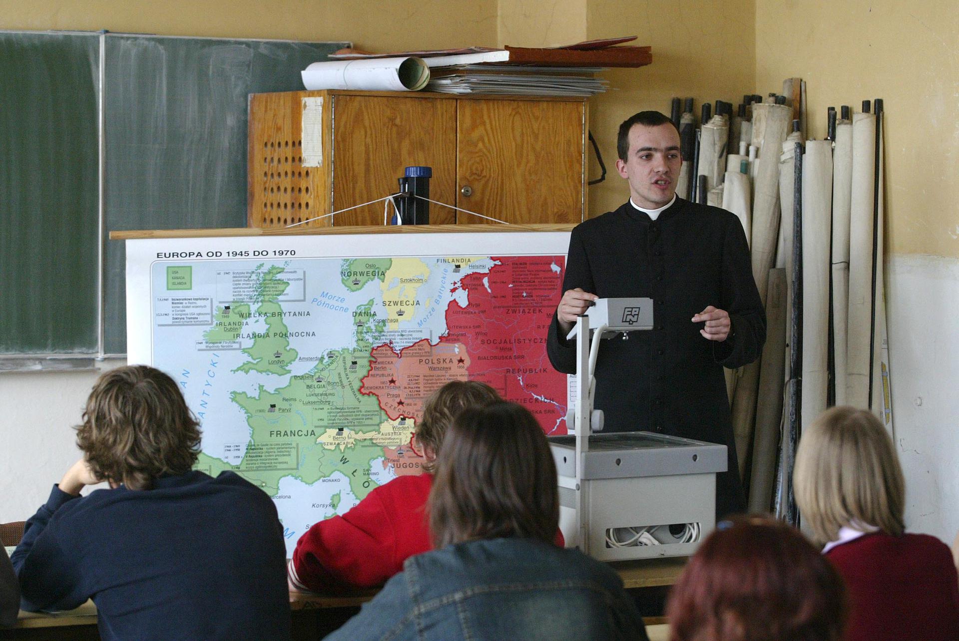 Niechodzenie Na Religie W Szkole Niech Kościół płaci za religię w szkole - Super Express - wiadomości