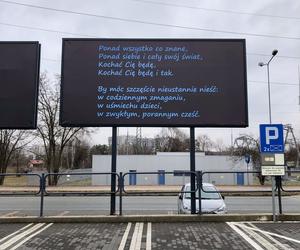 Katowice: Wynajął trzy bilboardy na Bażantowie, by wyznać miłość Pauli!