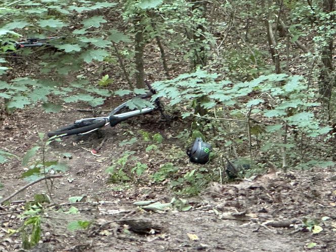 Dramat na Bielanach. Nastolatek wywrócił się na rowerze. W akcji śmigłowiec LPR