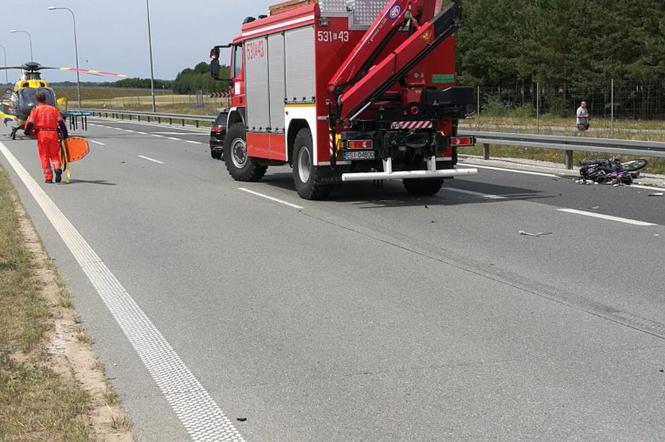 Niestety, mimo reanimacji śmierć poniósł 43-letni obywatel Łotwy, który jechał motocyklem