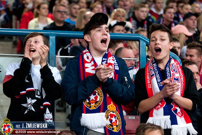 Tak bawili się kibice Wisły Kraków na Derbach Krakowa!