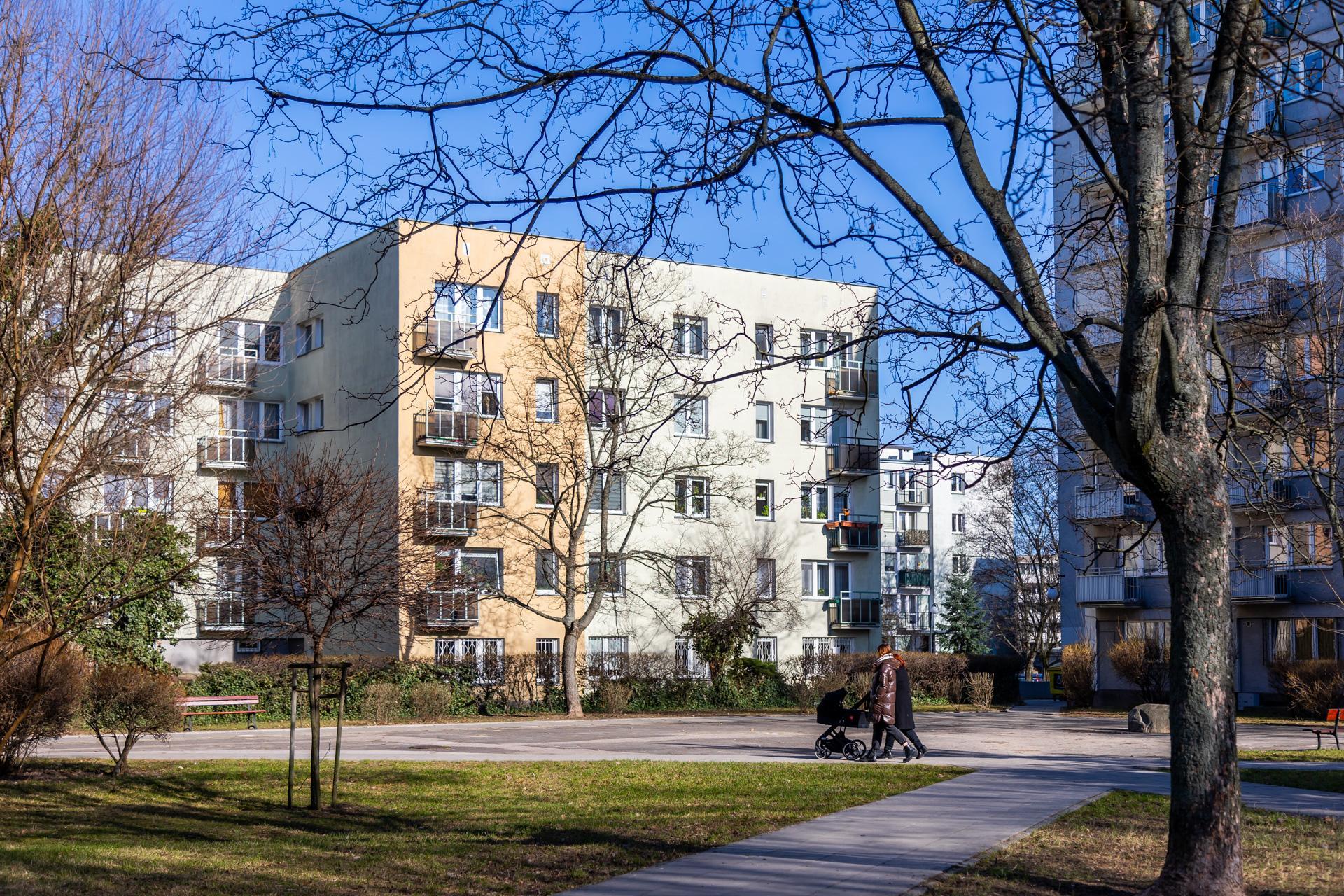Osiedle Zatrasie - zdjęcia. Zobacz warszawskie osiedle z PRL-u, które zostało zabytkiem