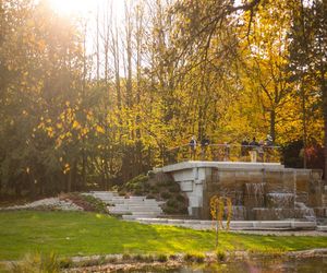 To największy park w Polsce i jeden z największych w Europie. Jakie skrywa tajemnice?