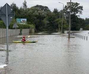 Wrocław - woda przy osiedlu na Stabłowicach 