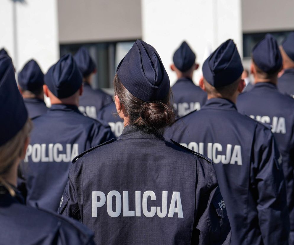 Kolejni nowi policjanci zaczynają służbę w Małopolsce. Tym razem  70 osób