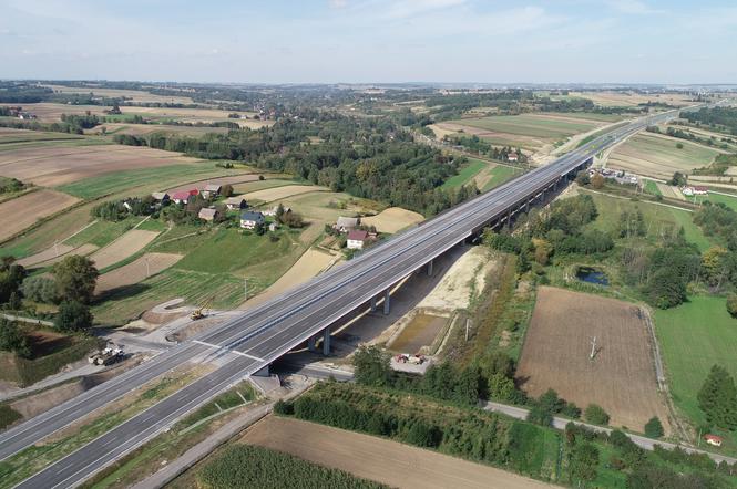 Dzisiaj otwarcie drogi ekspresowej S7 Szczepanowice – Widoma. Mieszkańcy Słomnik odetchną