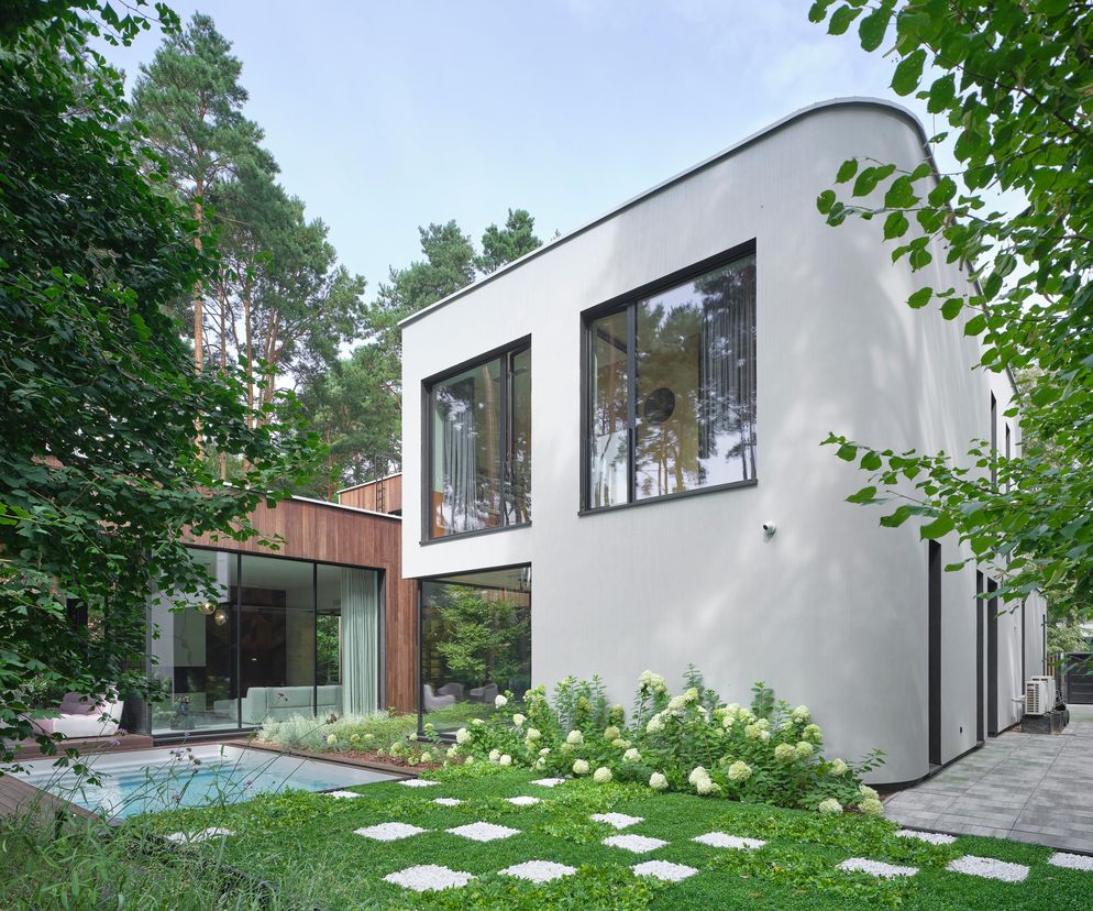 Tynk czy okładzina na elewację? Zobacz, co bardziej opłaca się wybrać i jaki efekt uzyskasz!