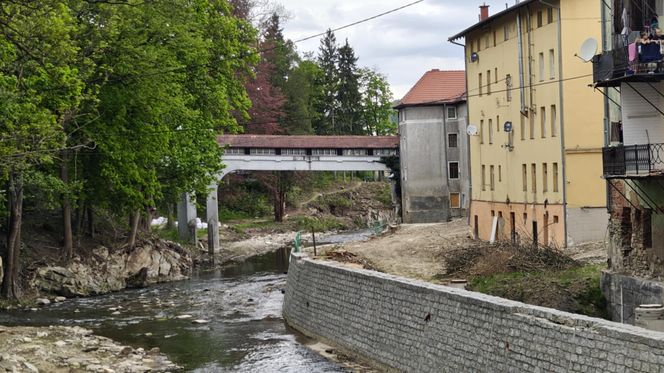 Ukryty skarb Lądka-Zdroju. Jedyny taki most w Polsce przetrwał powódź 