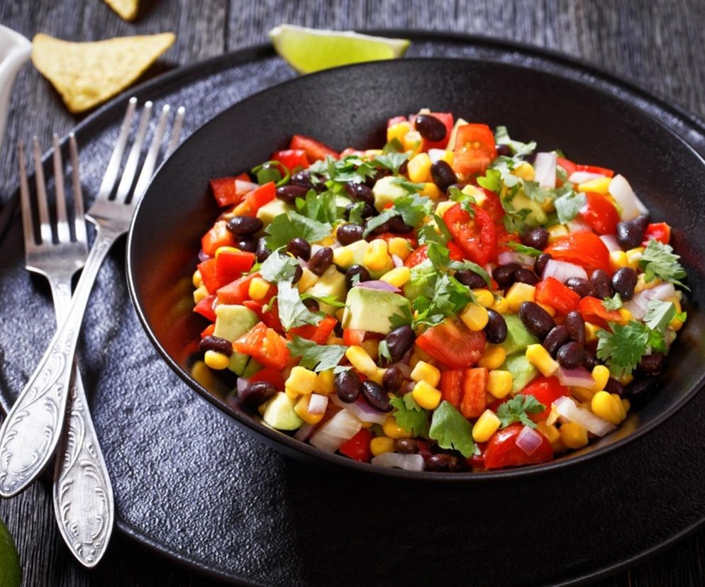 Zamiast coleslawa robię tę sałatkę. Prosta, szybka i sycąca