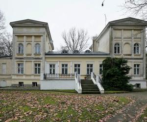 Biblioteka Raczyńskich chce sprzedać podpoznański pałac w Sapowicach