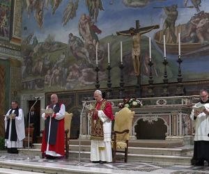 Kaplica Sykstyńska: historyczna modlitwa ekumeniczna Leona XIV i Karola III 