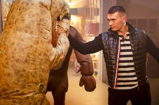 Jak kiedyś wyglądał Conan Kaźmierski? Po nieśmiałym chłopaku nie ma już śladu. Dziś podbija show-biznes z mamą 