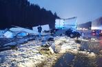 Tragiczny wypadek na S1 w Dąbrowie Górniczej. Po czołowym zderzeniu dwóch ciężarówek zmarł jeden z kierowców [ZDJĘCIA]