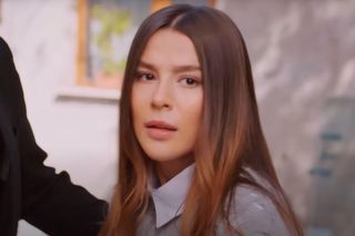 Cihan zostaje aresztowany, a lekarze ratują Hulyę.