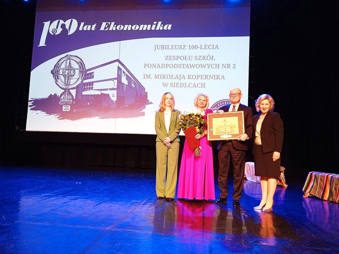 Ekonomik ma już 100 lat