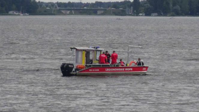 Dramatyczna akcja ratunkowa na Zegrzu. Mężczyzna wypadł z rowerka. Nie wypłynął