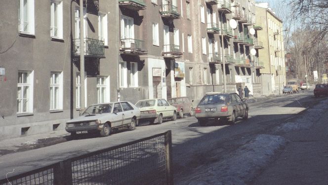 QUIZ PRL. Czy pamiętasz Poloneza? Samochód-marzenie milionów Polaków?