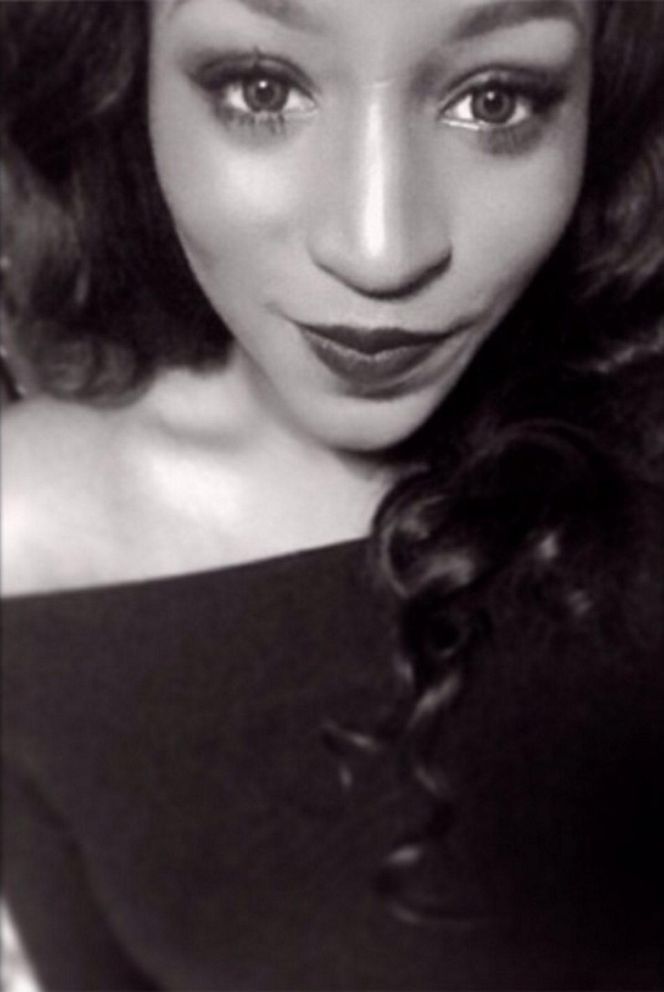 Prezenterka skoczyła przez okno z trzeciego piętra! "Uciekała przed kimś"