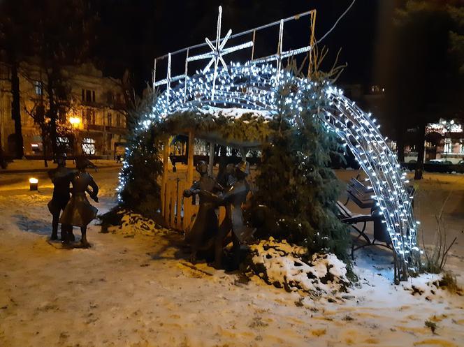 Nowy Sącz zmienił się na święta. Jest kolorowo i bajkowo 