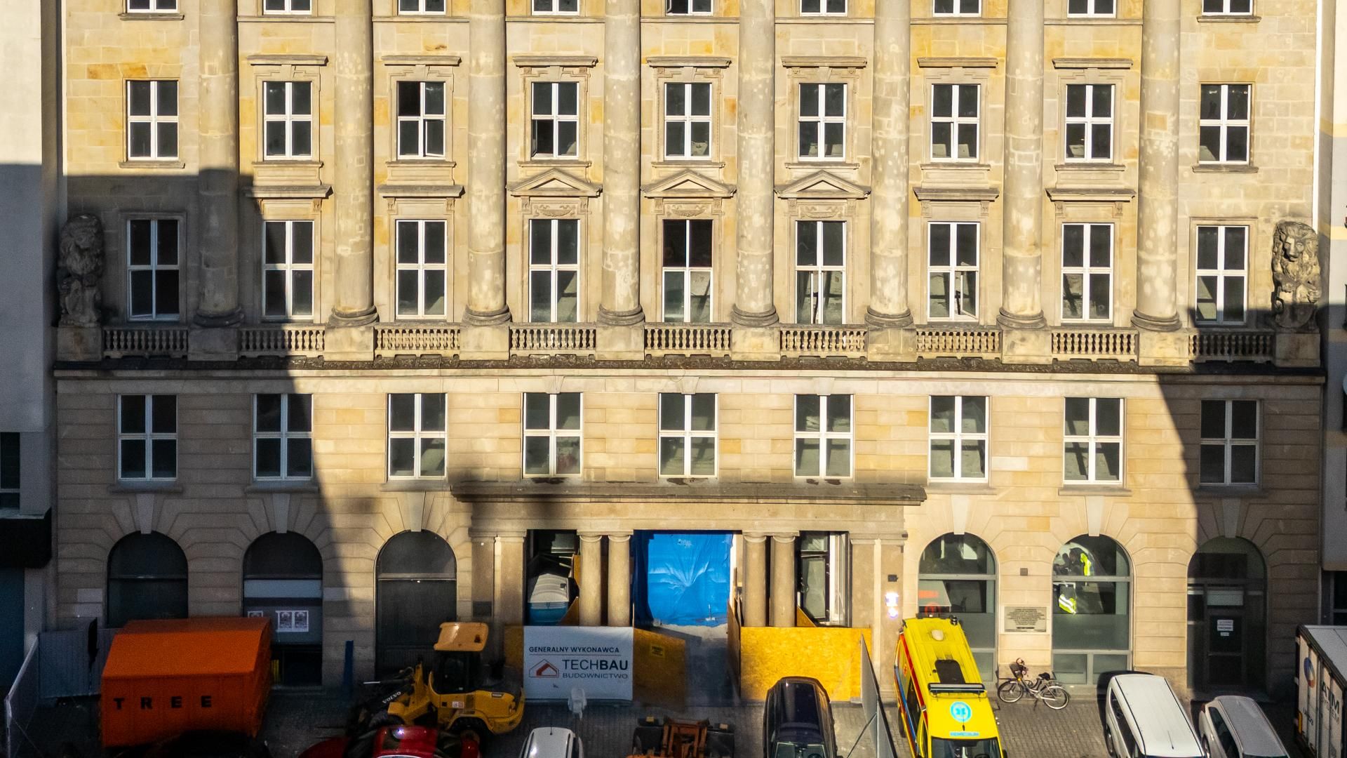 Kamienica na ul. Moniuszki 8 w Warszawie