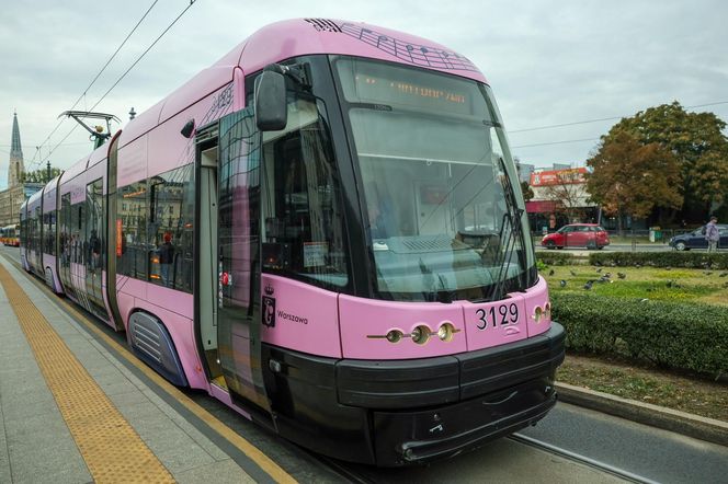 Chopinowski tramwaj i pociąg metra w Warszawie
