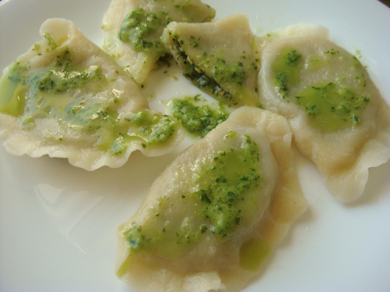 Orkiszowe pierogi z tofu i szpinakiem (bezmleczne)
