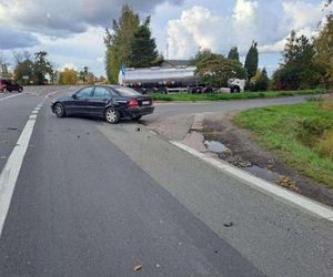 Ozorków. Śmiertelny wypadek. 55-letni motocyklista zginął w zderzeniu z osobówką [ZDJĘCIA]