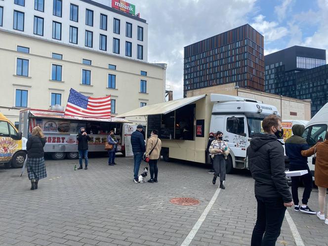 Street Food Polska Festival w Łodzi! Na placu przy EC1 stanęły food trucki!