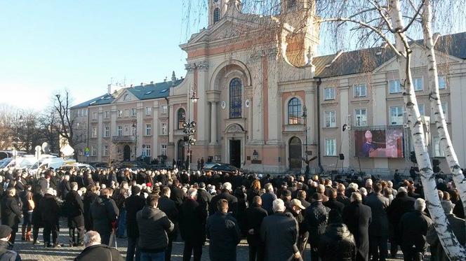 Pogrzeb Józefa Oleksego na warszawskich Powązkach