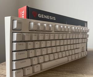 Genesis Thor 404 TKL 