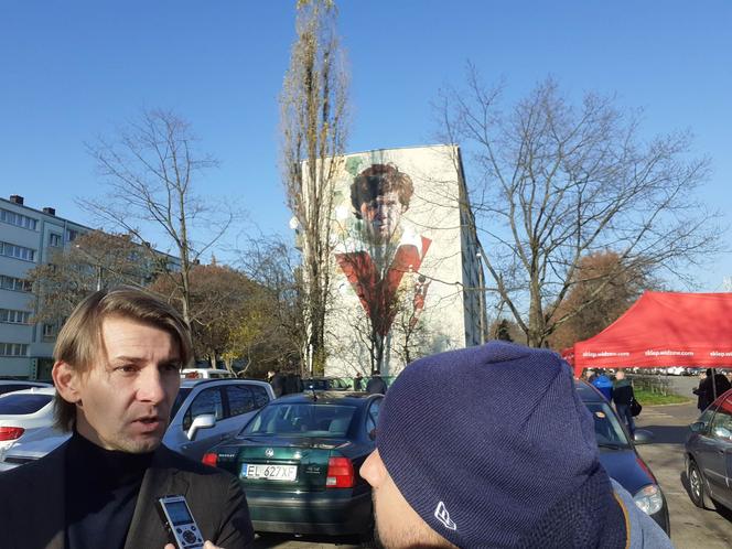 Odsłonięto mural z wizerunkiem Włodzimierza Smolarka