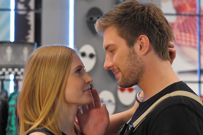 Galeria 3 sezon. Katarzyna Kossowska (Paulina Chapko), Sebastian  (Jakub Wróblewski)