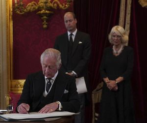 Rozłam w rodzinie królewskiej! Książę William o koszmarnym pomyśle ojca