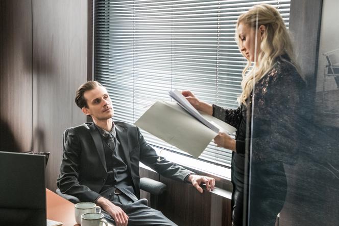 Papiery na szczęście, odcinek 10: Sandra (Weronika Malik), Mateusz (Marcel Sabat)