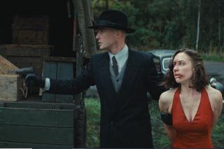 Zatoka szpiegów 2, ostatni odcinek 19. Eva (Sonia Mietielica), Wulf (Mateusz Nędza)