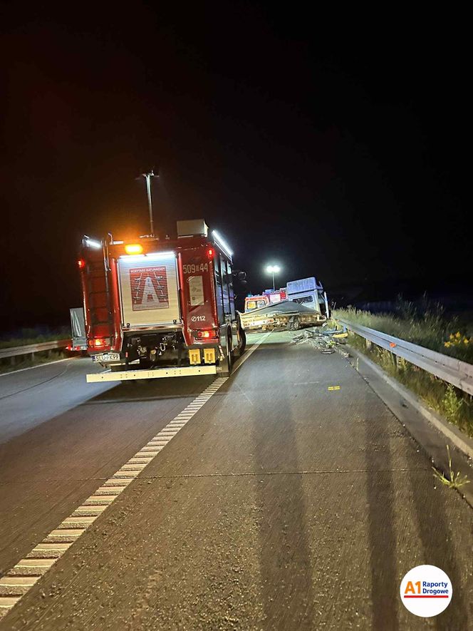 Wypadek dostawczaka na autostradzie A1