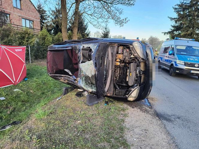 Tragedia w Wielkanoc pod Płockiem. 21-latek roztrzaskał się o betonowy przepust. Nie żyje