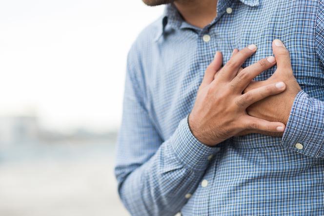 Objawy zawału serca u mężczyzn i u kobiet - czym się różnią? Jak rozpoznać zawał serca? 