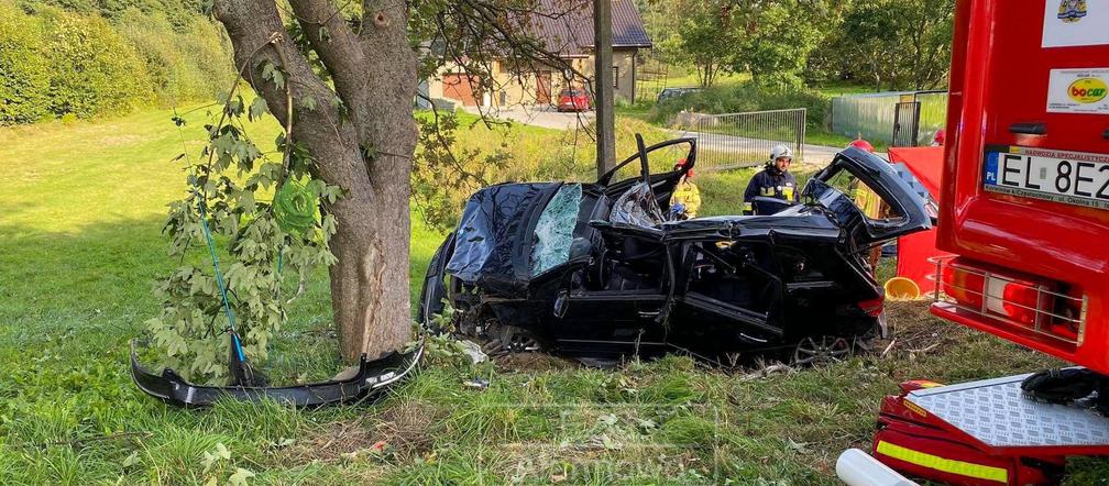 Nie żyje młoda kobieta. Potworny wypadek pod Łodzią