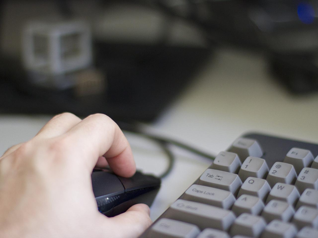 Uwaga na oszustwa online - przypominają policjanci w regionie!