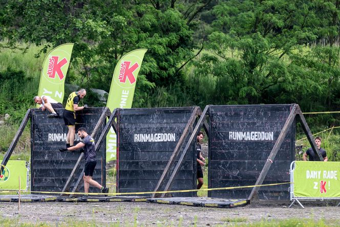 Runmageddon w Katowicach 2025. Błoto, pot i triumf na Hałdzie Kostuchna