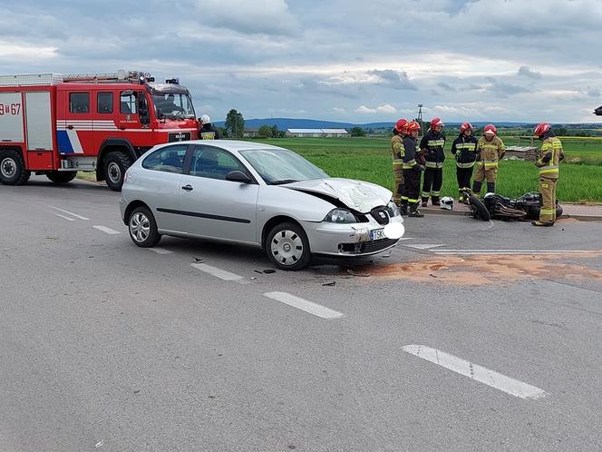 Wypadek w Kałkowie. Poszkodowany motocyklista