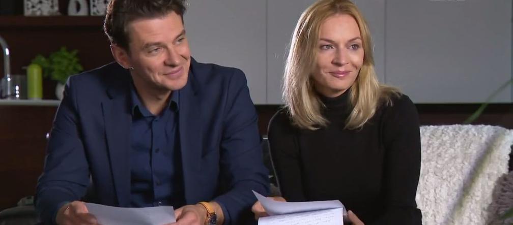 Barwy szczęścia odc. 2003. Rodzice Mii - Wanda (Agnieszka Przepiórska), Adam (Marcin Kwaśny)