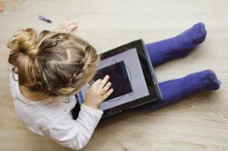 Jaki tablet dla dziecka wybrać? 5 rzeczy, na które warto zwrócić uwagę [SPRAWDZONE PORADY]