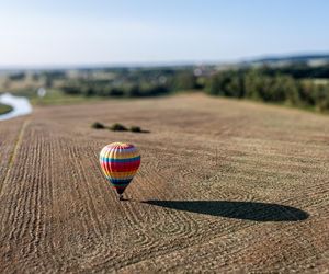 Balonowe Świętokrzyskie w Pińczowie. Nocne pokazy balonów skradły serca! Wielka fiesta zachwyciła tysiące!