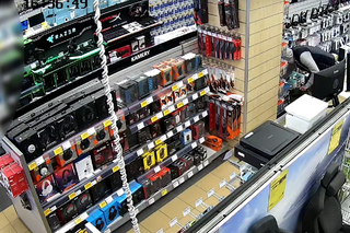 W CH Rondo w Bydgoszczy ukradli drogi sprzęt. Rozpoznajesz ich na zdjęciach?